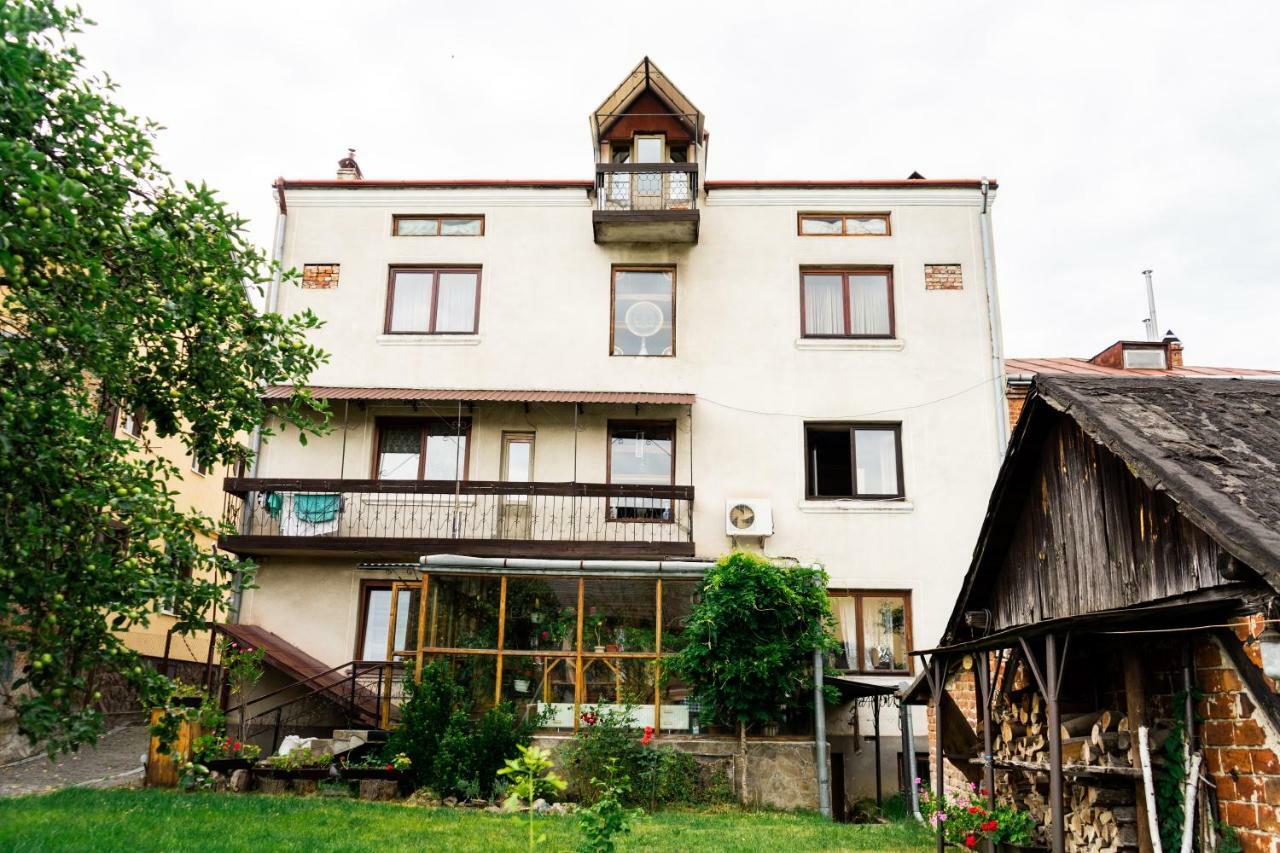 Hostel Villa Roma Lemberg Exterior foto