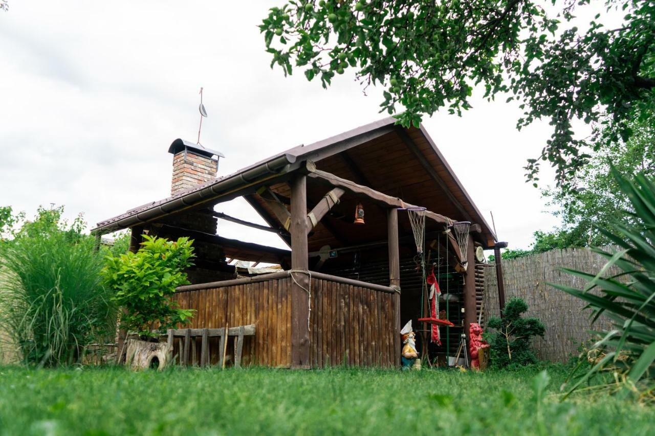 Hostel Villa Roma Lemberg Exterior foto